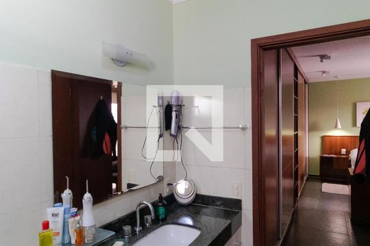 Banheiro da Suíte 02 de casa à venda com 4 quartos, 258m² em Jardim Boa Esperança, Campinas