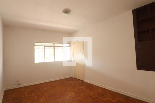 Casa à venda com 3 quartos, 472m² em Chora Menino, São Paulo