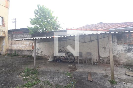 Área Externa de casa à venda com 3 quartos, 472m² em Chora Menino, São Paulo