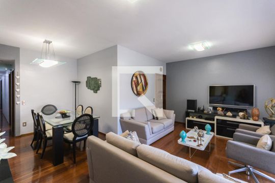 Sala de apartamento à venda com 4 quartos, 120m² em Tijuca, Rio de Janeiro
