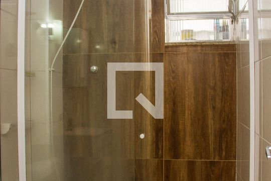 Banheiro Social de apartamento para alugar com 1 quarto, 50m² em Madureira, Rio de Janeiro