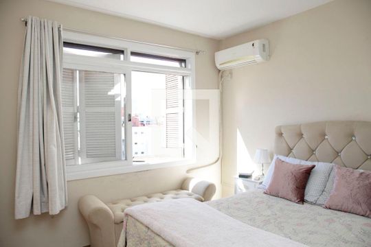 Quarto 1 de apartamento à venda com 3 quartos, 111m² em Centro Histórico, Porto Alegre