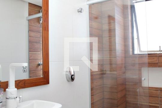 Banheiro 1 de apartamento à venda com 3 quartos, 111m² em Centro Histórico, Porto Alegre