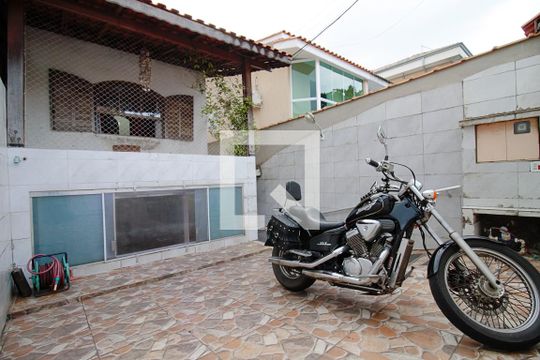 Garagem de casa de condomínio à venda com 3 quartos, 140m² em Parque Monte Alegre, Taboão da Serra