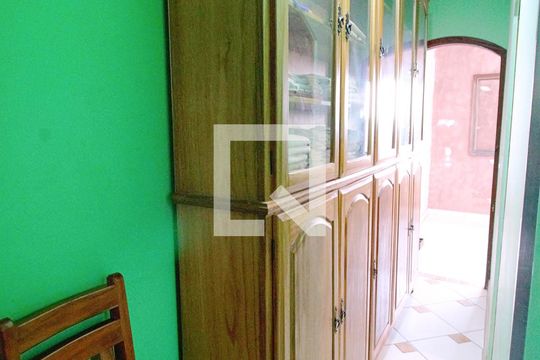 Corredor  de casa de condomínio à venda com 3 quartos, 140m² em Parque Monte Alegre, Taboão da Serra