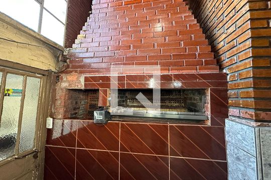 Churrasqueira de casa à venda com 3 quartos, 160m² em Feitoria, São Leopoldo