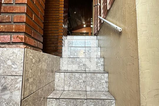 Escada de casa à venda com 3 quartos, 160m² em Feitoria, São Leopoldo
