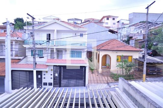Vista da Suíte de casa à venda com 3 quartos, 200m² em Vila Mazzei, São Paulo