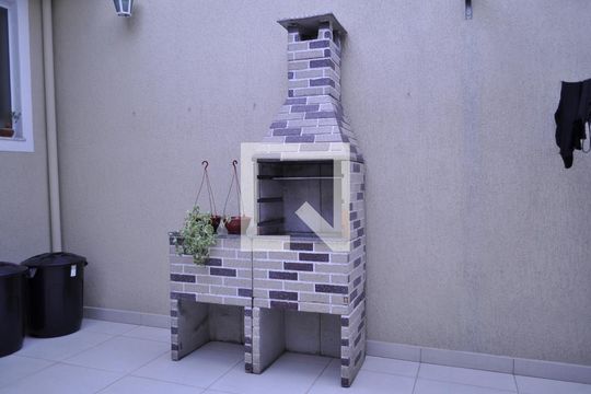 Churrasqueira de casa à venda com 3 quartos, 200m² em Vila Mazzei, São Paulo