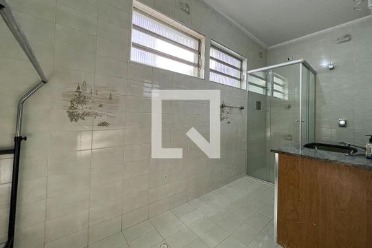 Banheiro do Quarto 4 de casa à venda com 4 quartos, 240m² em Vila Anglo Brasileira, São Paulo