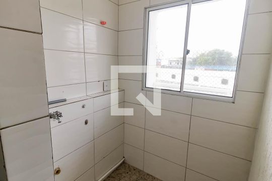 Área de Serviço de apartamento para alugar com 2 quartos, 48m² em Parque Assuncao, Taboão da Serra