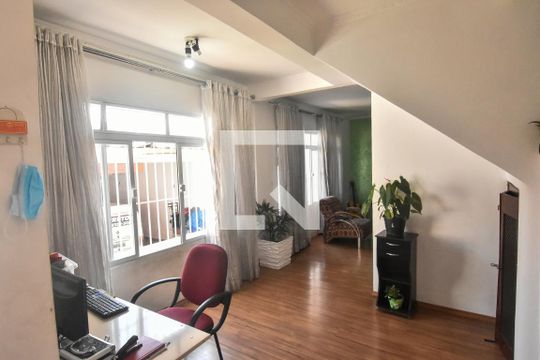 Casa à venda com 4 quartos, 450m² em Chácara Belenzinho, São Paulo