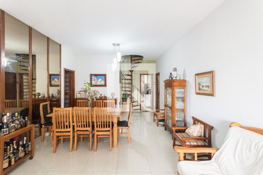 Sala de apartamento à venda com 4 quartos, 240m² em Tijuca, Rio de Janeiro