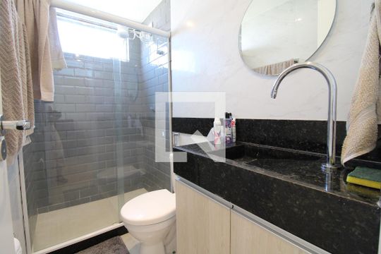 Banheiro de apartamento à venda com 2 quartos, 55m² em Freguesia de Jacarepaguá, Rio de Janeiro