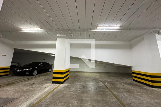 Garagem de apartamento à venda com 3 quartos, 105m² em Centro, São Leopoldo