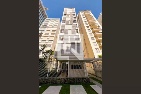 Fachada de apartamento à venda com 3 quartos, 136m² em Itaim Bibi, São Paulo