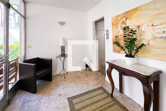 Hall social de apartamento à venda com 3 quartos, 136m² em Itaim Bibi, São Paulo