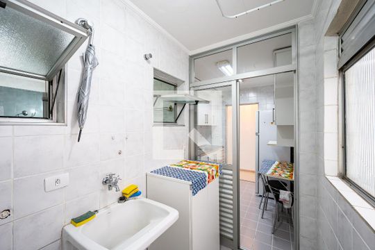 Lavanderia de apartamento para alugar com 2 quartos, 61m² em Saúde, São Paulo