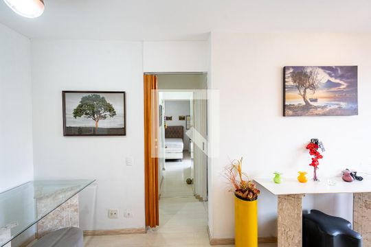 Sala de apartamento para alugar com 2 quartos, 61m² em Saúde, São Paulo