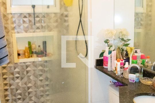 Banheiro de apartamento para alugar com 1 quarto, 34m² em Vila Dom Pedro Ii, São Paulo