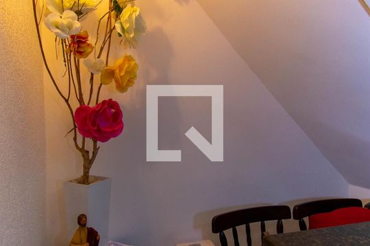 Sala de casa à venda com 3 quartos, 228m² em Vila Ivg, São Paulo