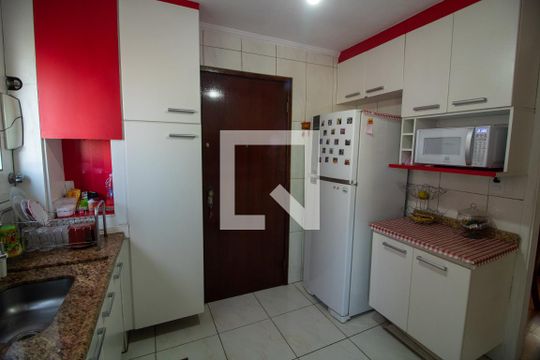 Cozinha de apartamento à venda com 3 quartos, 64m² em Jardim Vilas Boas, São Paulo