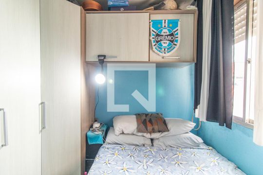 Quarto 2 de apartamento para alugar com 2 quartos, 48m² em Cristal, Porto Alegre
