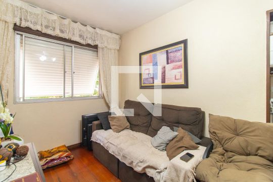Sala de apartamento para alugar com 2 quartos, 48m² em Cristal, Porto Alegre