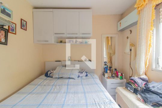 Quarto 1 de apartamento para alugar com 2 quartos, 48m² em Cristal, Porto Alegre