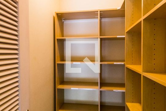 Área comum de casa de condomínio à venda com 5 quartos, 750m² em Tamboré, Santana de Parnaíba