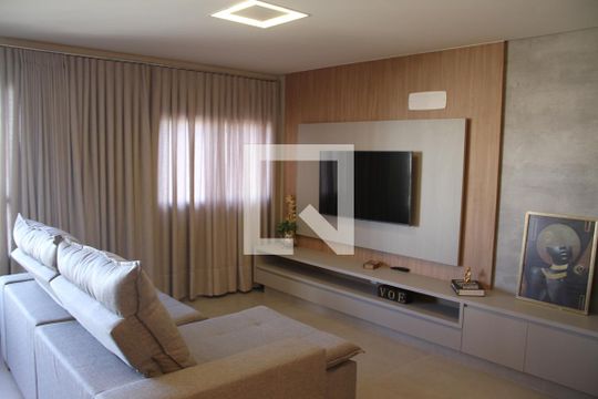Apartamento à venda com 2 quartos, 89m² em Setor Bueno, Goiânia