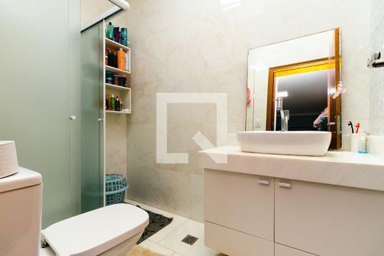 Banheiro da Suíte de casa à venda com 4 quartos, 300m² em Vila Aparecida, Jundiaí