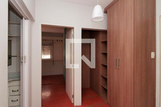 Closed de apartamento para alugar com 2 quartos, 90m² em Vila Buarque, São Paulo
