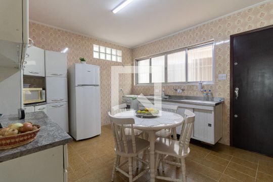 Cozinha de casa à venda com 2 quartos, 120m² em Vila Moinho Velho, São Paulo