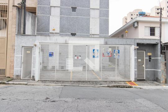 Fachada de apartamento à venda com 2 quartos, 55m² em Vila Nivi, São Paulo