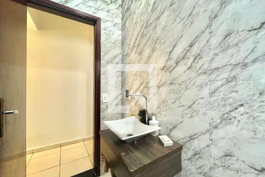 Lavabo de casa para alugar com 4 quartos, 400m² em Vila Campestre, São Paulo