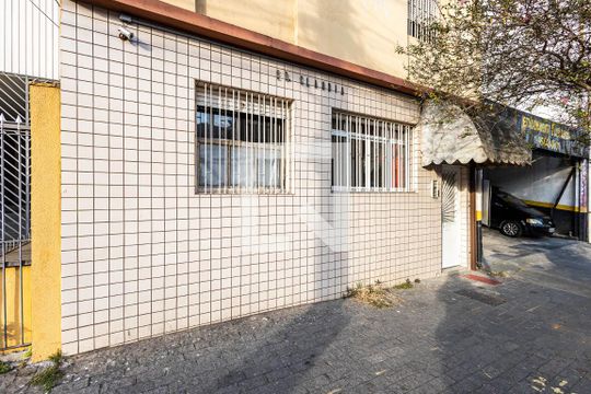 Fachada de apartamento à venda com 2 quartos, 60m² em Pinheiros, São Paulo
