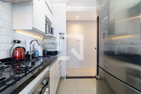 Cozinha de apartamento à venda com 2 quartos, 47m² em Taboão, São Bernardo do Campo