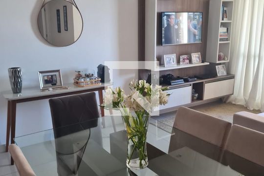 Apartamento à venda com 3 quartos, 63m² em Vila Cunha Bueno, São Paulo