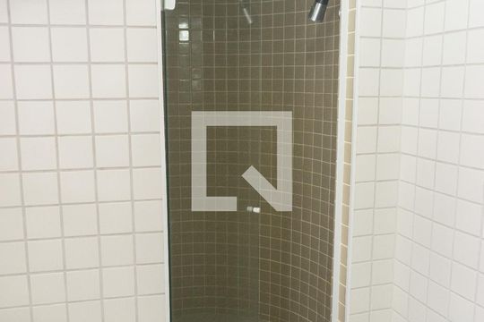 Banheiro de apartamento à venda com 1 quarto, 48m² em Bela Vista, São Paulo