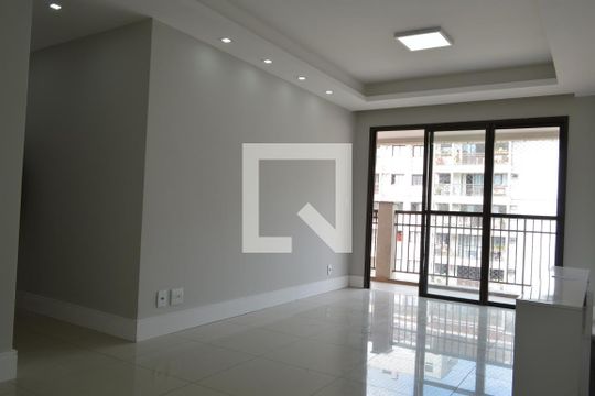 Sala  de apartamento à venda com 3 quartos, 87m² em Taquara, Rio de Janeiro