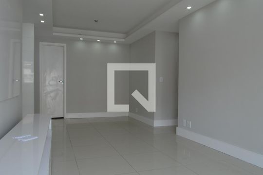 Sala de apartamento à venda com 3 quartos, 87m² em Taquara, Rio de Janeiro