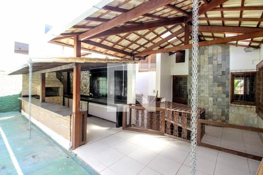 Área externa
 de casa à venda com 5 quartos, 380m² em Dona Clara, Belo Horizonte