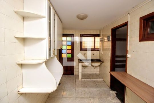 Cozinha de casa à venda com 5 quartos, 380m² em Dona Clara, Belo Horizonte