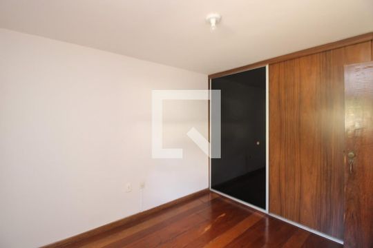 Quarto de casa à venda com 5 quartos, 380m² em Dona Clara, Belo Horizonte