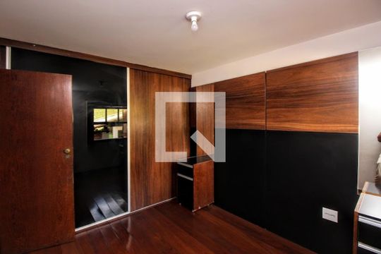 Quarto de casa à venda com 5 quartos, 380m² em Dona Clara, Belo Horizonte