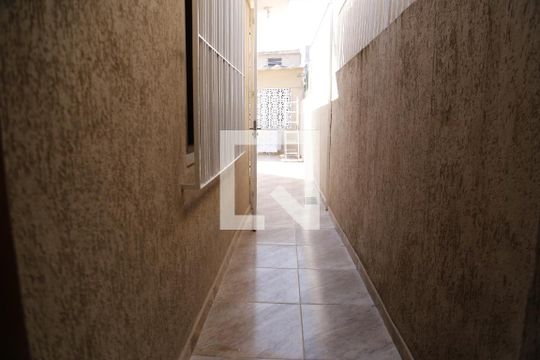 Corredor Externo de casa à venda com 3 quartos, 170m² em Parque Anhanguera, São Paulo
