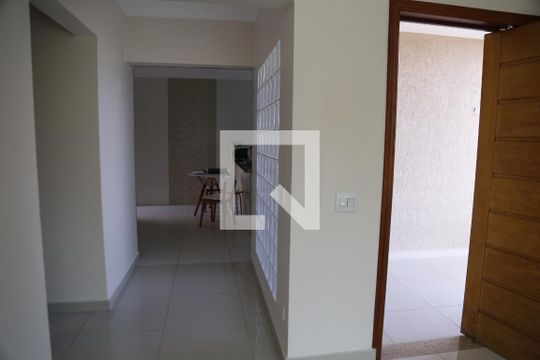 Corredor de casa à venda com 3 quartos, 170m² em Parque Anhanguera, São Paulo