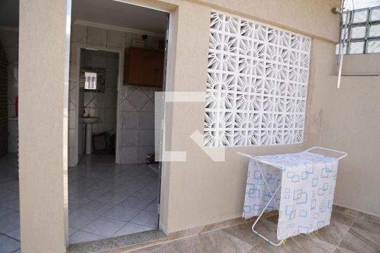 Quintal de casa à venda com 3 quartos, 170m² em Parque Anhanguera, São Paulo