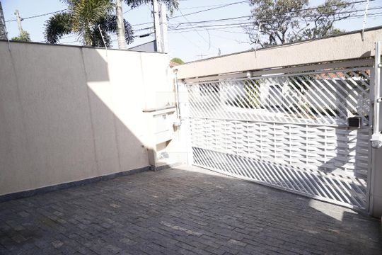 Garagem de casa à venda com 3 quartos, 170m² em Parque Anhanguera, São Paulo